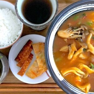 次の日の☆お揚げとちくわのカレーうどん